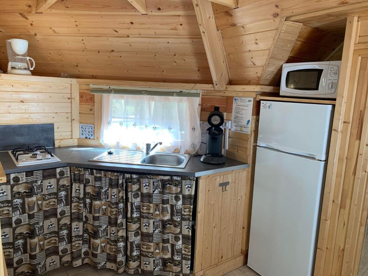 Camping De L'Etang Du Pays Blanc 게랑드 외부 사진