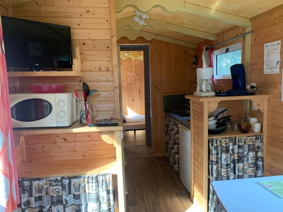 Camping De L'Etang Du Pays Blanc 게랑드 외부 사진