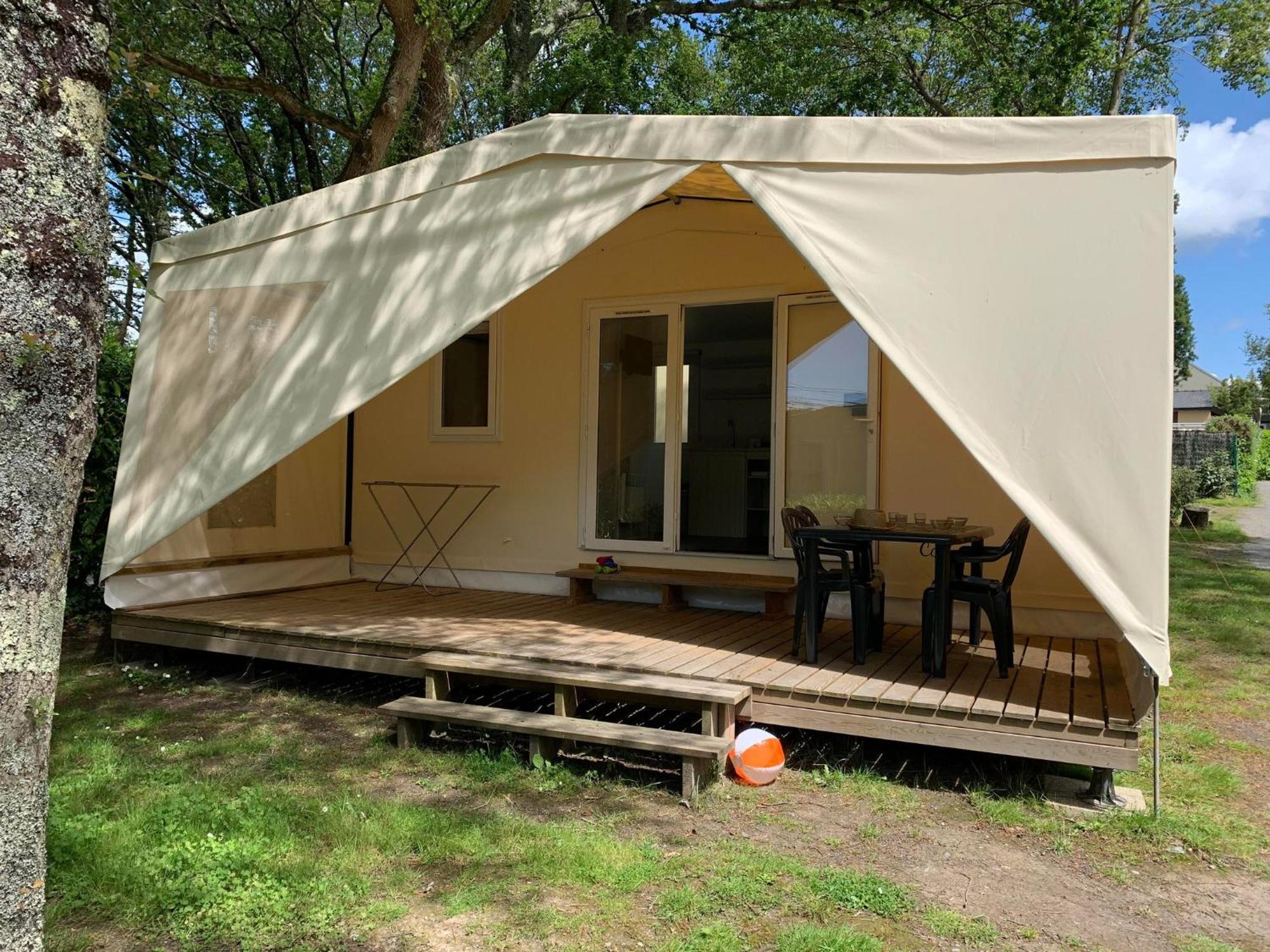 Camping De L'Etang Du Pays Blanc 게랑드 외부 사진