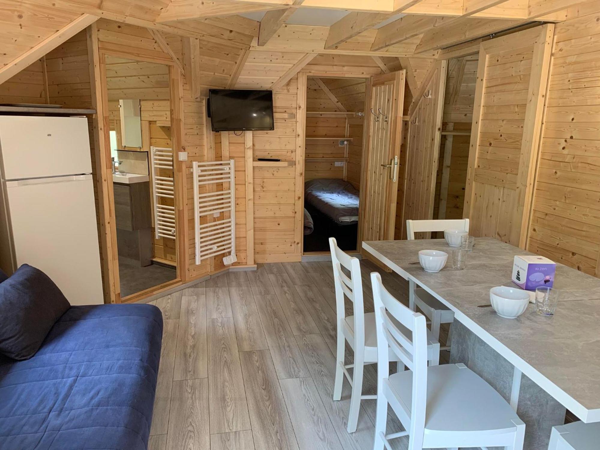 Camping De L'Etang Du Pays Blanc 게랑드 객실 사진